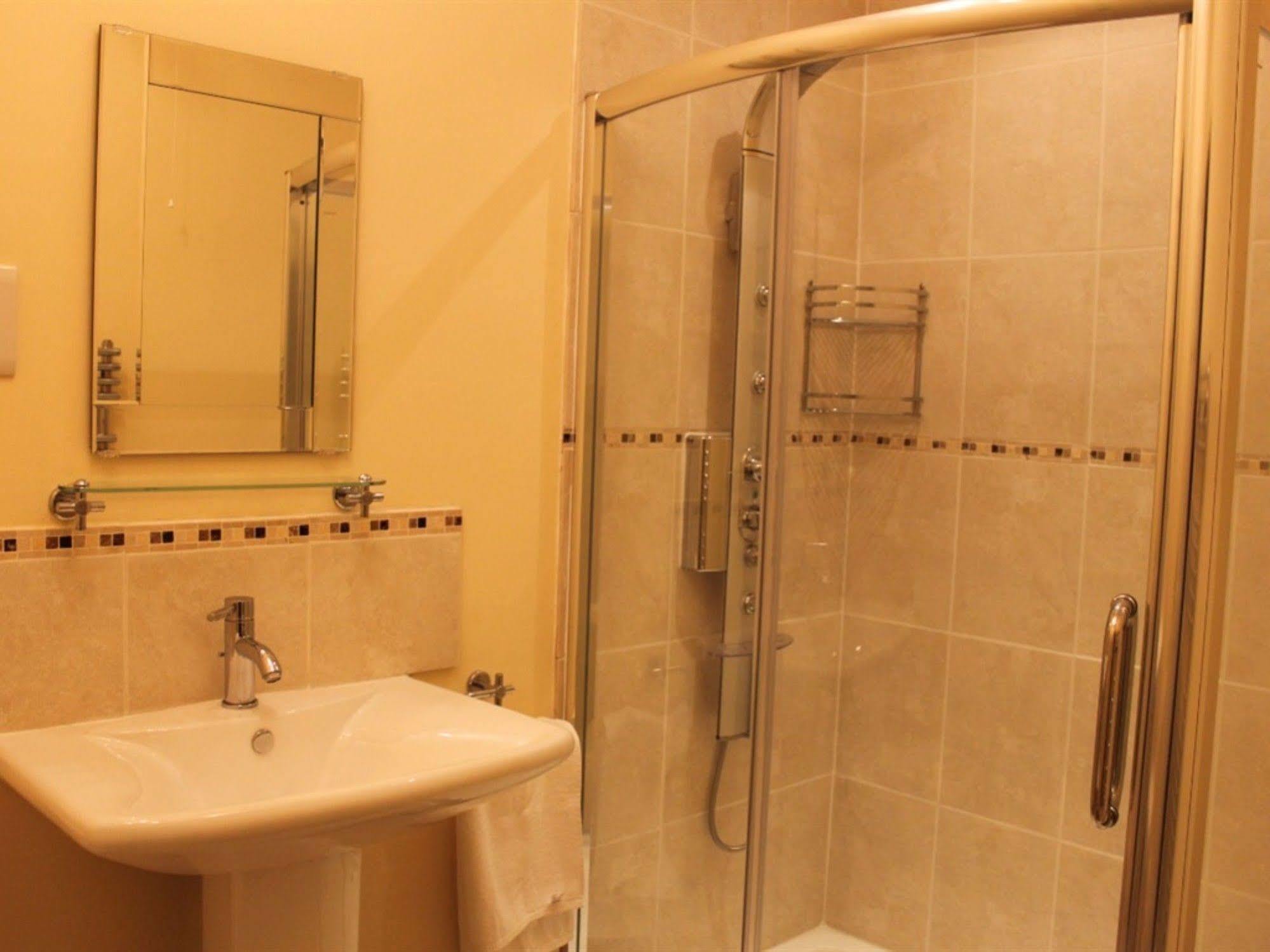 Barton House Bed & Breakfast Matlock  Dış mekan fotoğraf